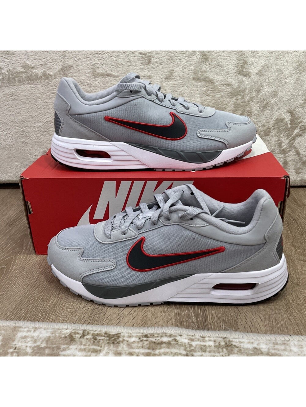 Nike Air Max Solo Wolf Grey Black Red Sneakers Shoes Mens 9 / Womens 10.5 - NEW!